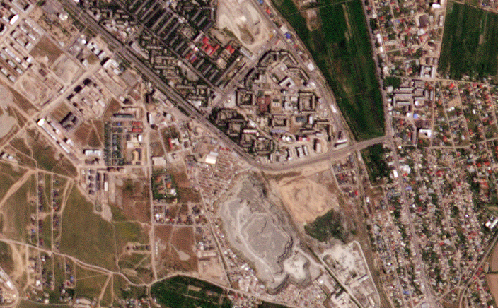 https://stdatavisualprod.blob.core.windows.net/$web/embeds/24/06/bishkek-quarry-satellite-view/build-1206-kyrgyz-01/images/satellite/quarry.png